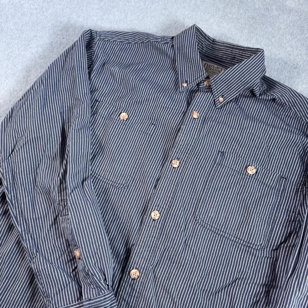 Duluth Trading Co Button Down Shirt Mens M Blue Striped Hickory Cotton Gusseted
